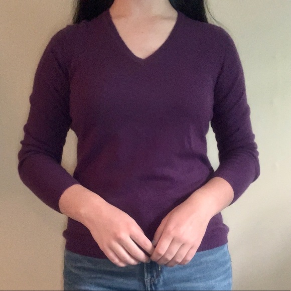 Lord & Taylor cashmere sweater - Picture 2 of 4